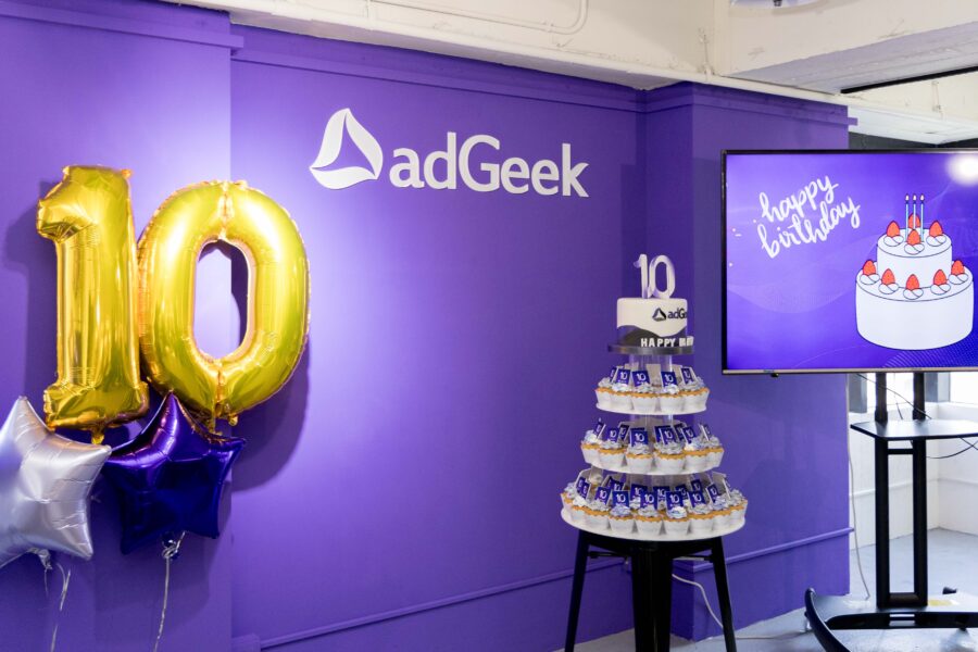 004adGeek 127