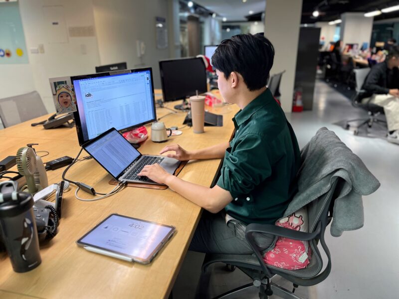 客戶成功經理利用AI處理報表